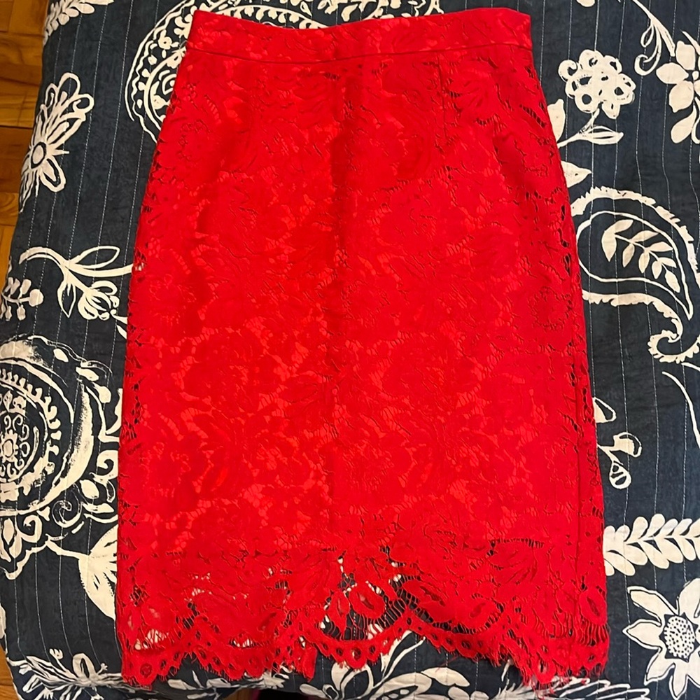 LULU’s Red lace skirt!